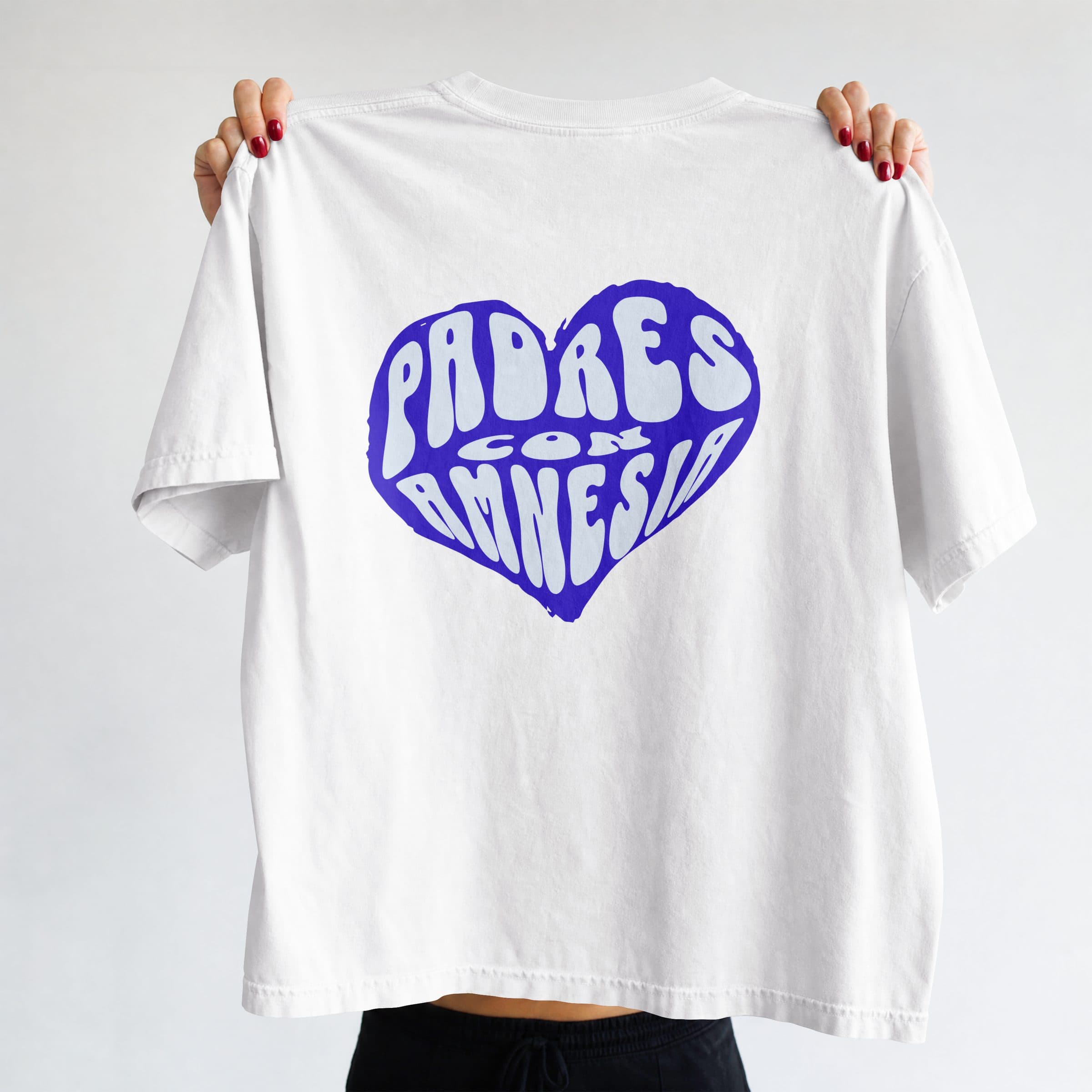 Camiseta Padres con amnesia, corazón azul